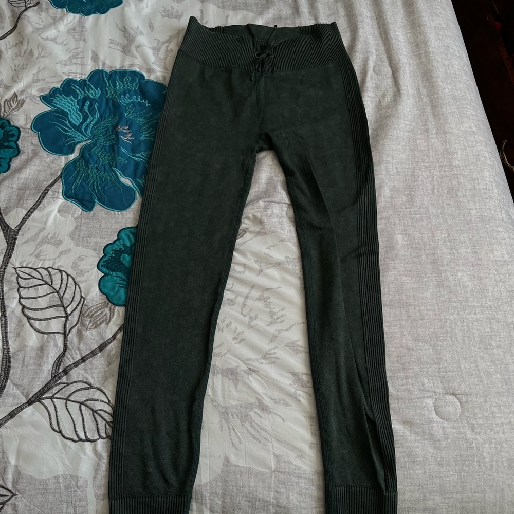 Green Ribbed Leggings
